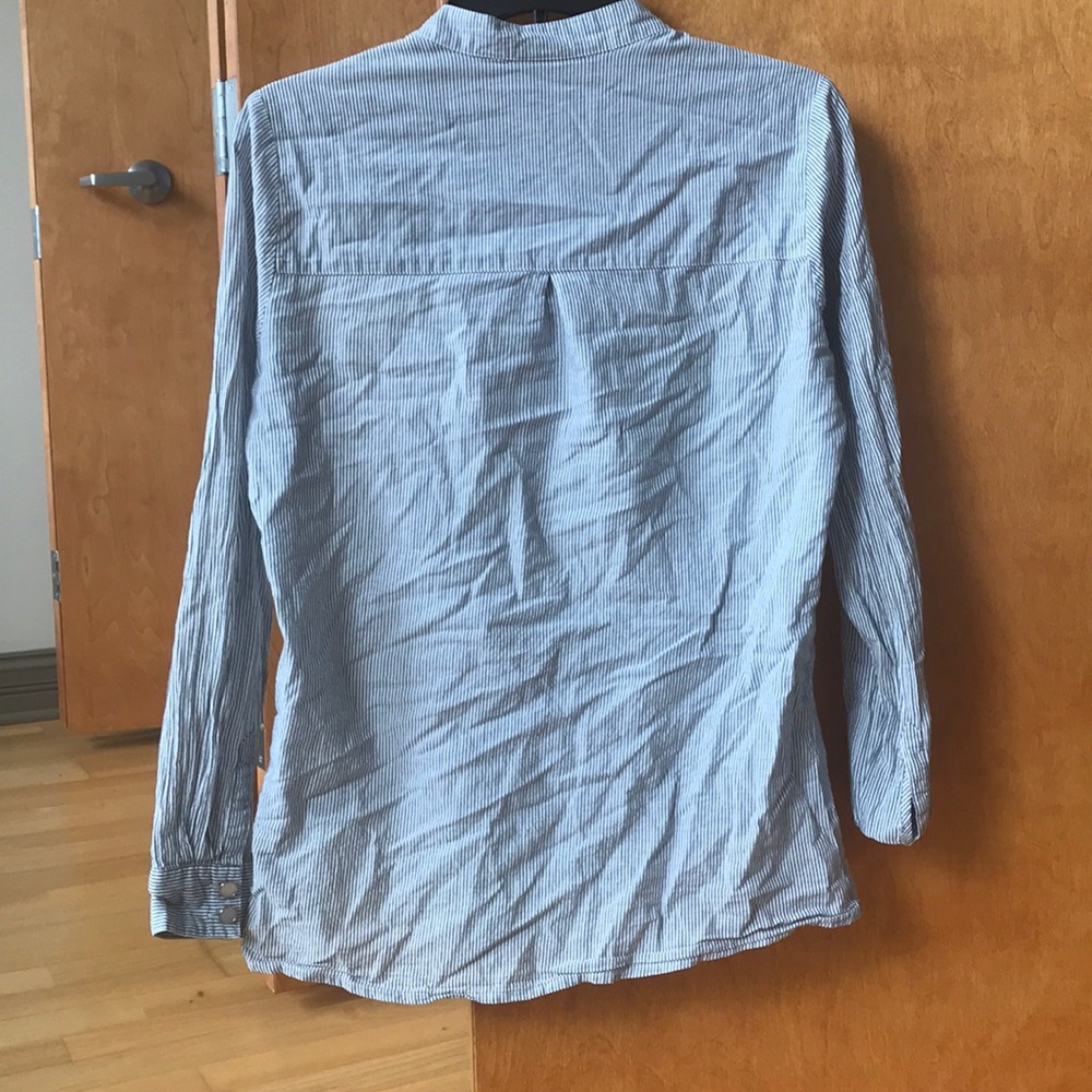 Button down - Picture 4 of 4